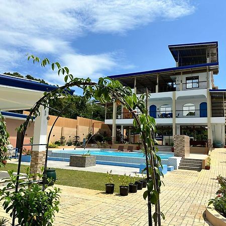 Aina Hannah Family Resort'S Greek Unit Calatagan Buitenkant foto